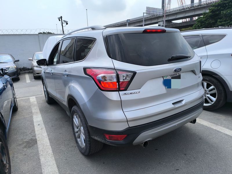 Thumbnail 9 of 2019 Ford Escape SE